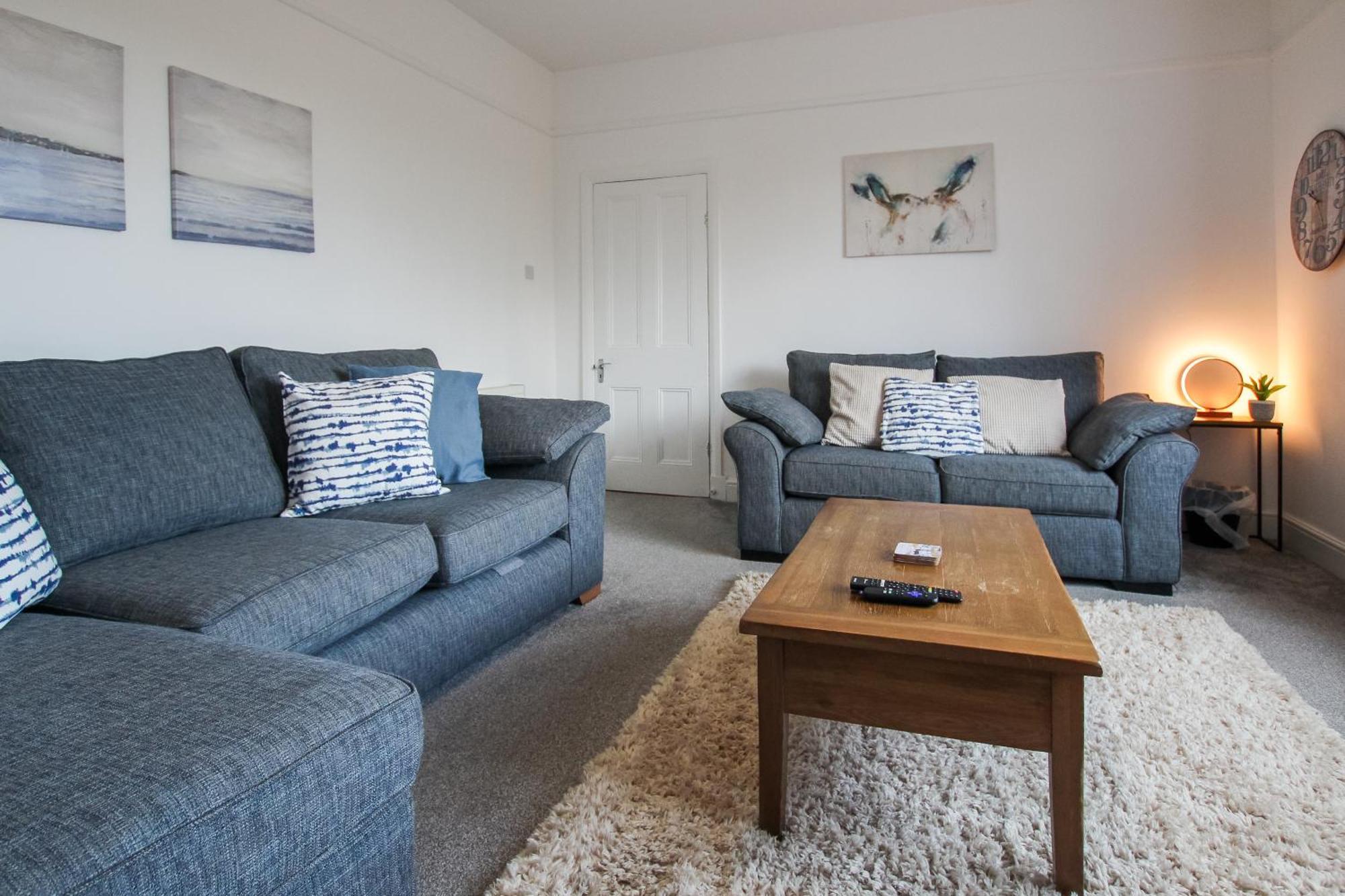 Fairways View - Spacious Apartment - Sleeps 6 - Lovely Views - By Rework Accommodation Hoylake Exteriér fotografie